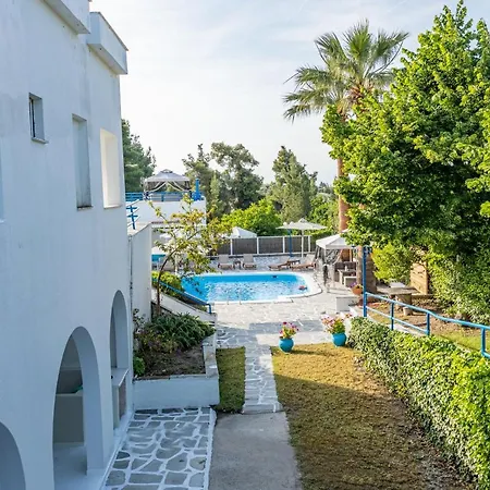 Theo Boutique Hotel 3*