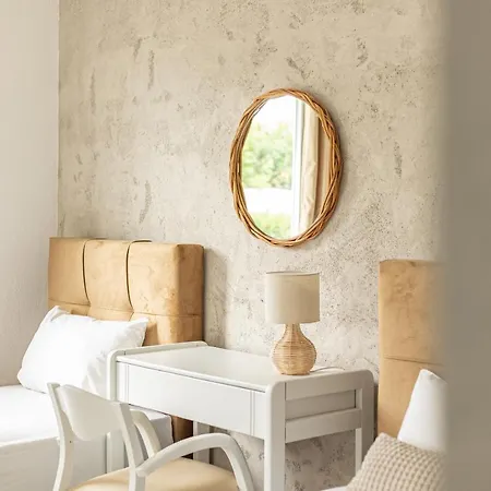 Theo Boutique 3*