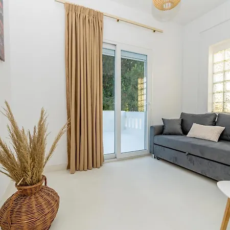 Theo Boutique Hotel 3*