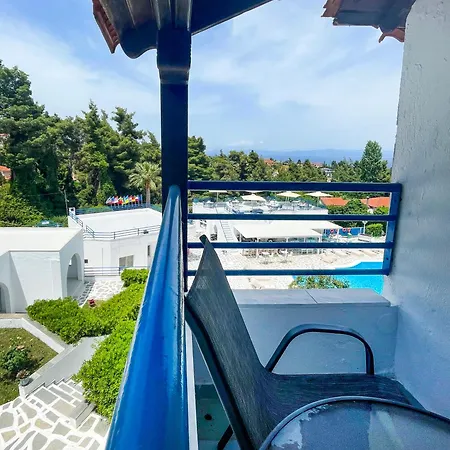 Theo Boutique Hotel 3*