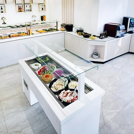 Theo Boutique 3*