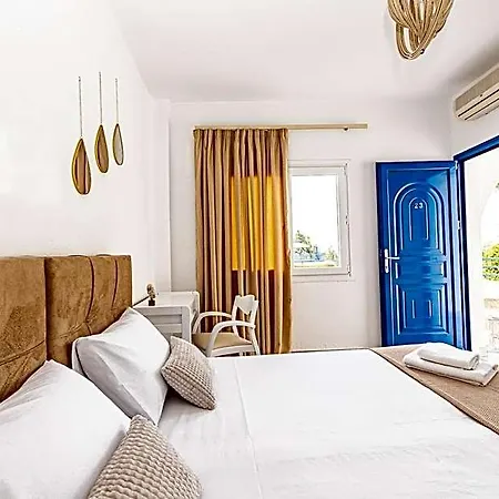 Theo Boutique Hotel 3*