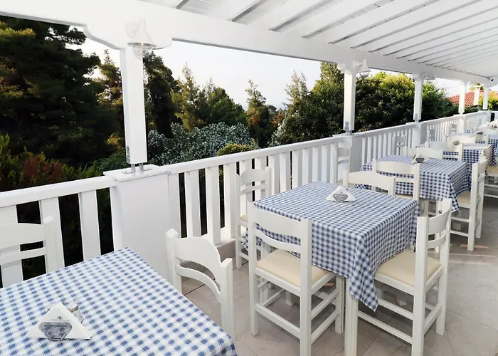 Theo Boutique Hotel 3*