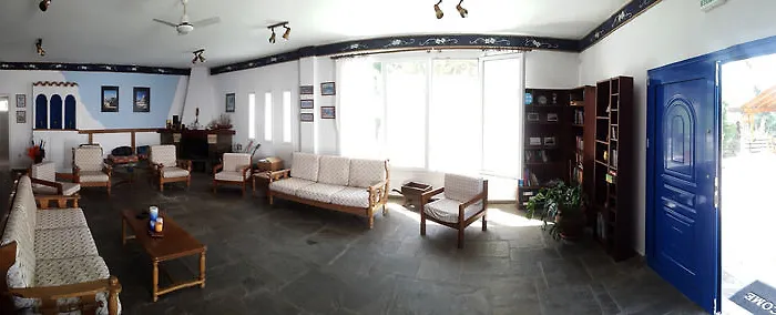 Theo Boutique Kriopigi